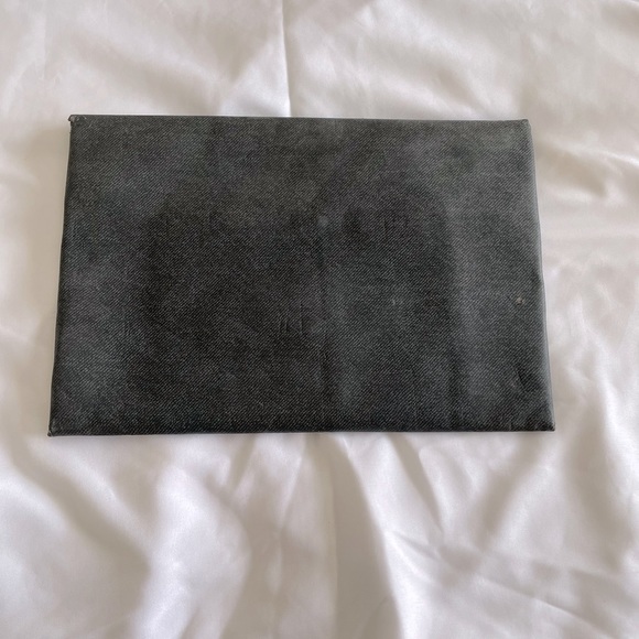 BCBG clutch - Picture 3 of 8